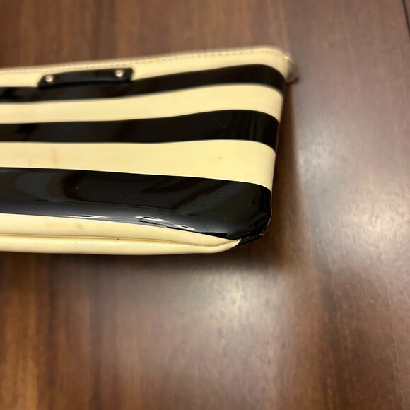 Kate Spade Lolly Penn Valley Patent Striped Wristlet Wallet Black/Cream - Picture 8 of 14